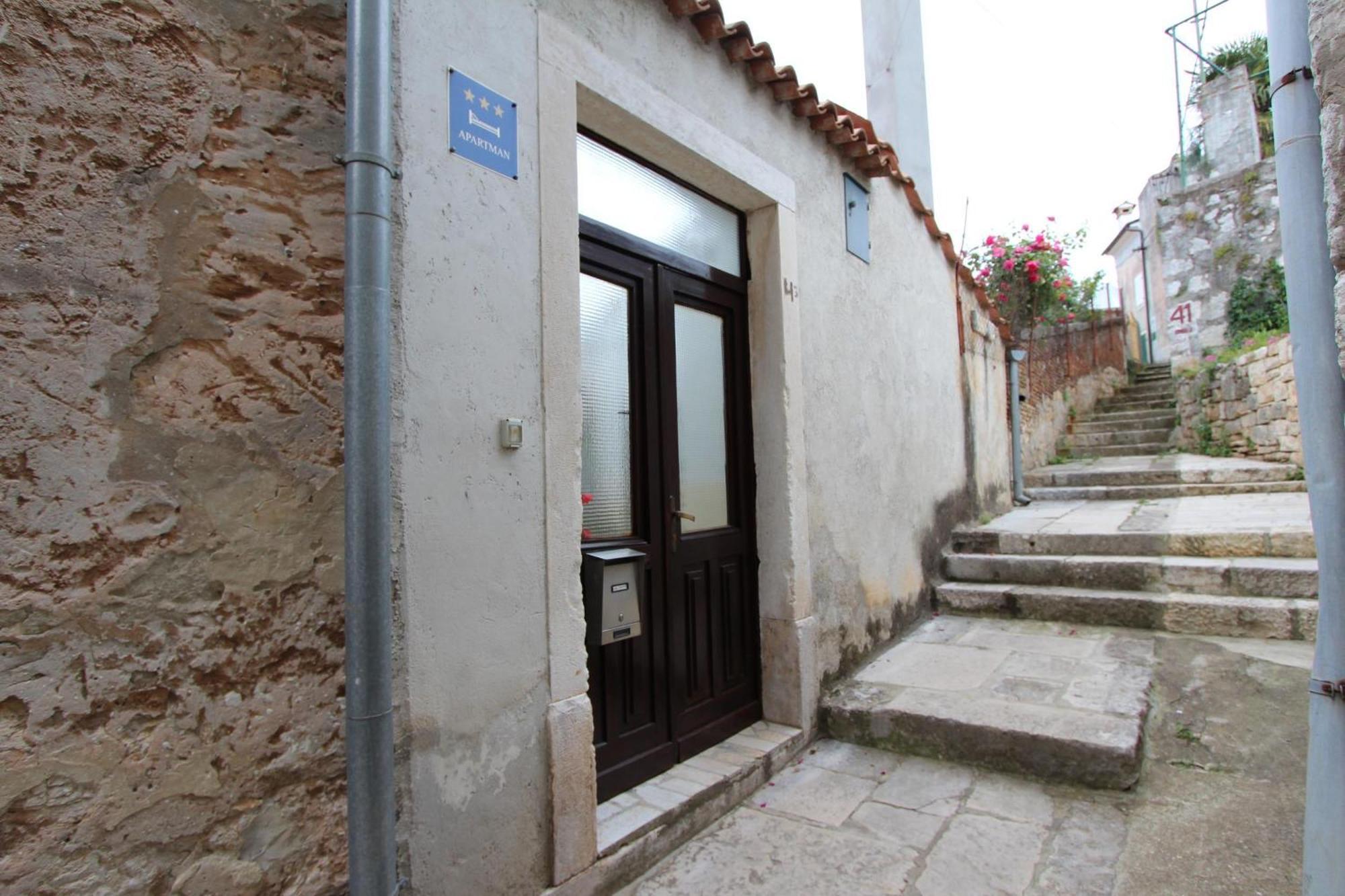 Apartment Riki Rovinj Bagian luar foto