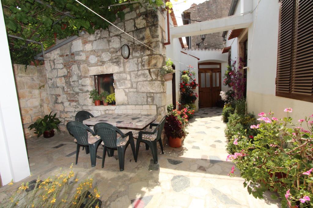 Apartment Riki Rovinj Bagian luar foto